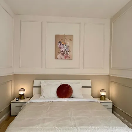 Anytime Holiday- Wenceslav Apartment *